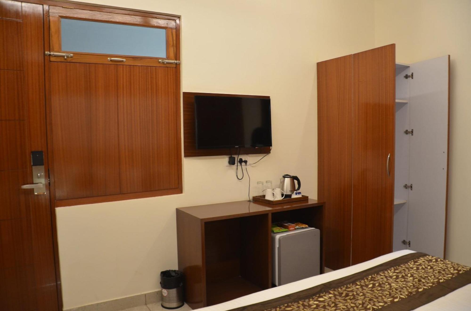 Fabhotel Roselle Inn Lucknow Zewnętrze zdjęcie